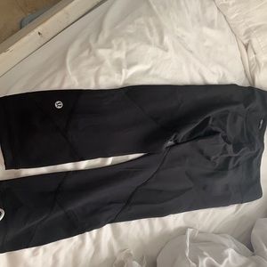 ALIGN 21” Lululemon normal rise leggings (cropped fit)